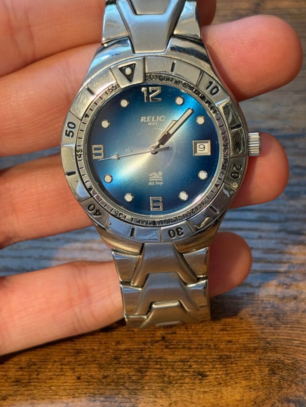 Relic Wet Men's Quartz Blue Gradient Dial Date Stainless Steel Bracelet 50M